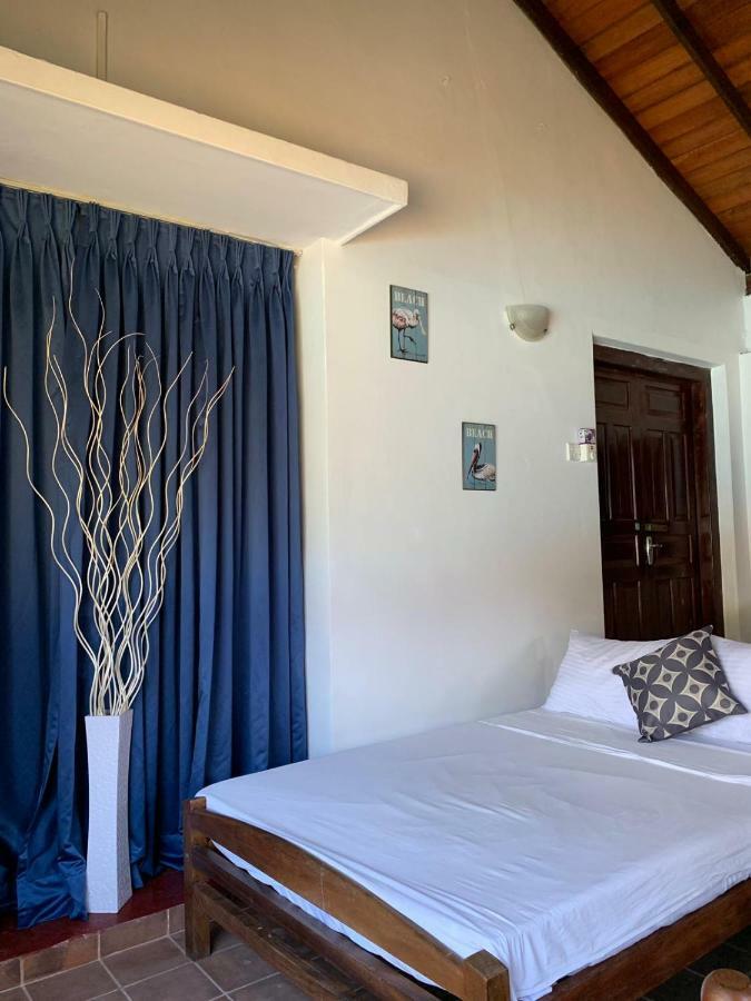 Airy Dale Guesthouse Ambalangoda  Extérieur photo